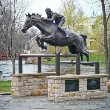 Nueva decoración del jardín del diseño 2018 estatua del caballo de salto del tamaño natural de bronce